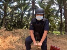 Anggota UPB Kontinjen Johor berjaya memusnahkan bom berkenaan